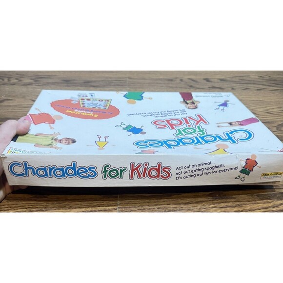 VINTAGE Charades for Kids Board Game COMPLETE Pressman 1999 Kids Children's‎ Fun - Picture 4 of 10